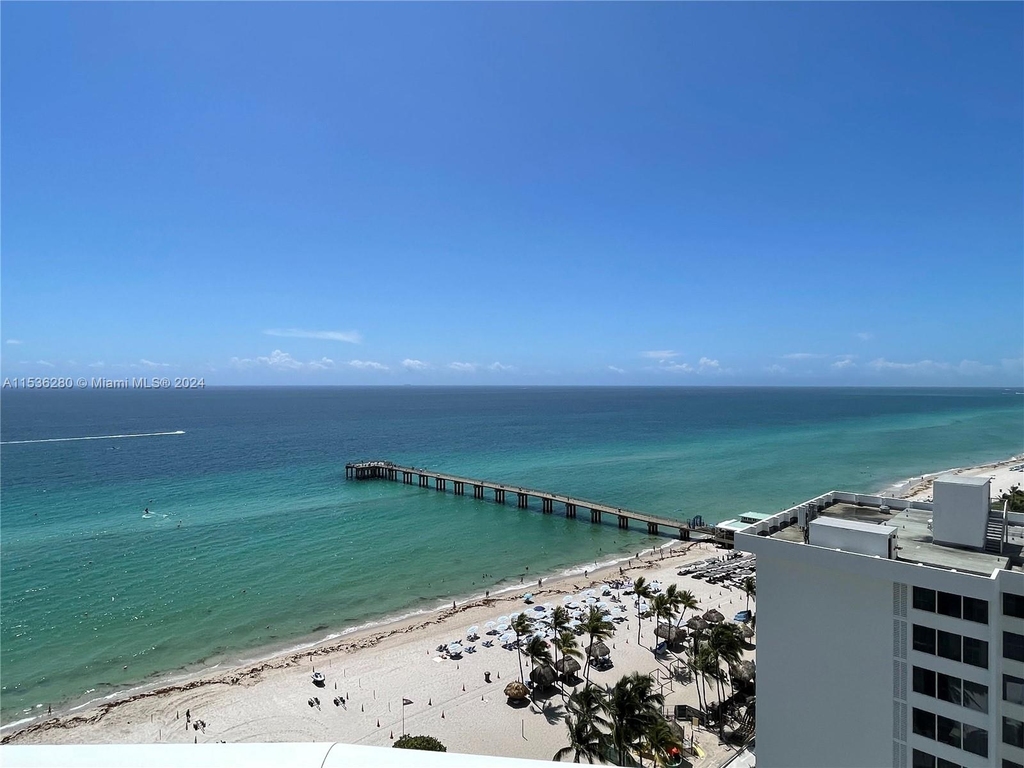 16711 Collins Ave - Photo 5