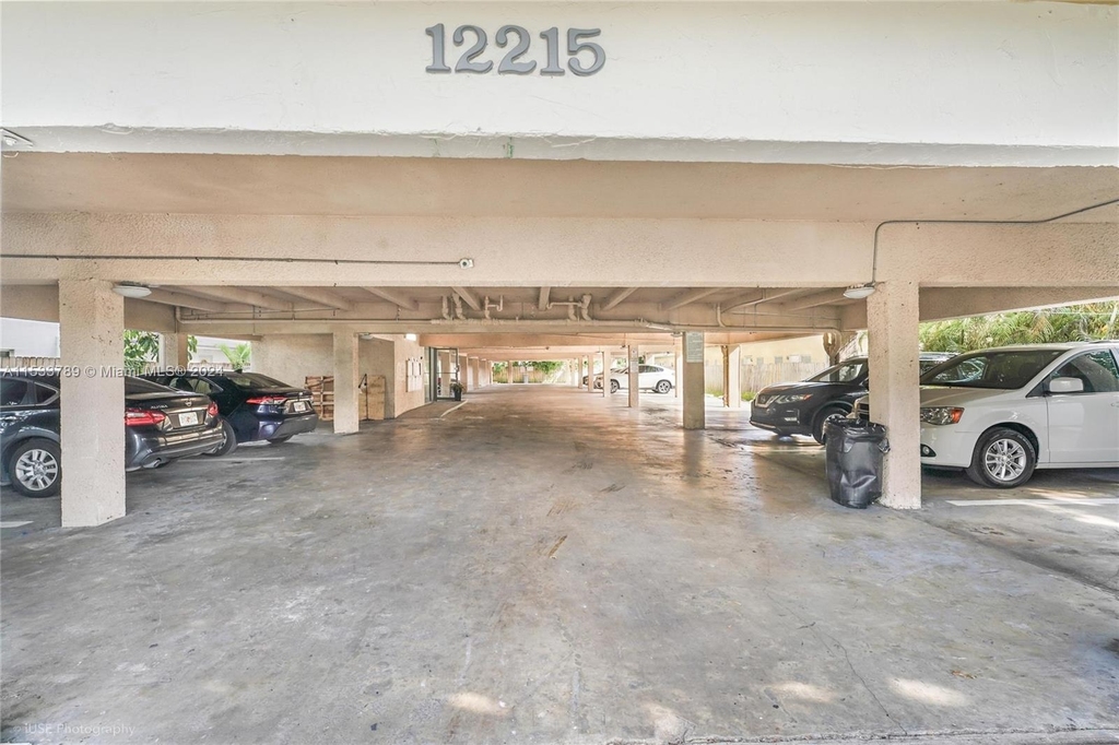 12215 W Dixie Hwy - Photo 2