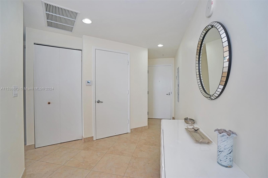 18201 Collins Ave - Photo 10