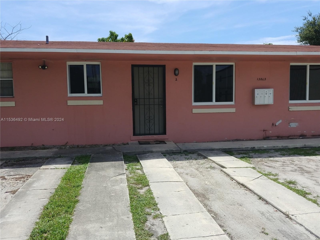 13865 Nw 26th Ave - Photo 2