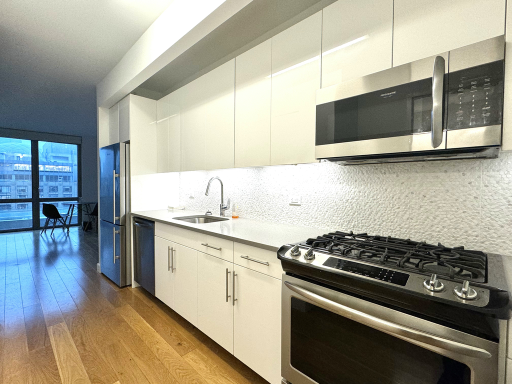 606 West 57th Street - Photo 3