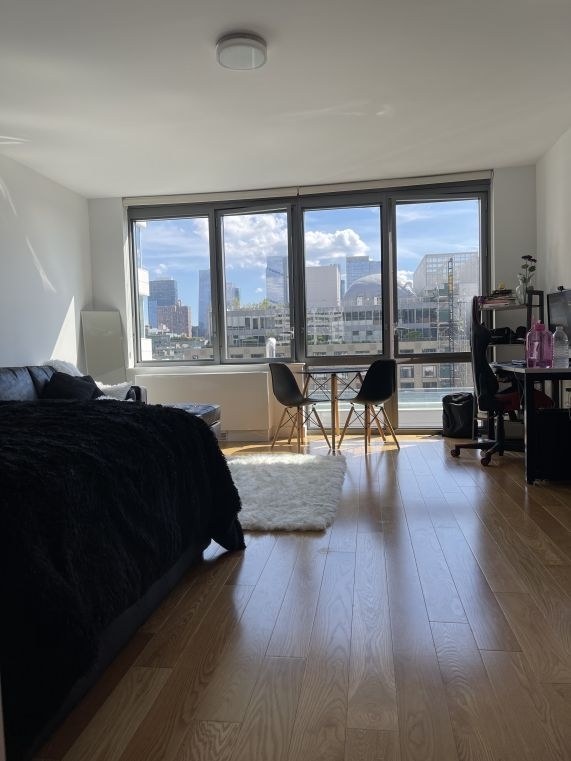 606 West 57th Street - Photo 6