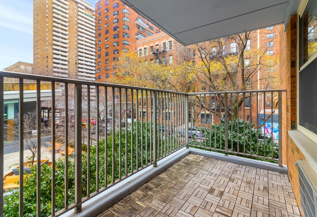 50 West 93rd Street - Photo 5