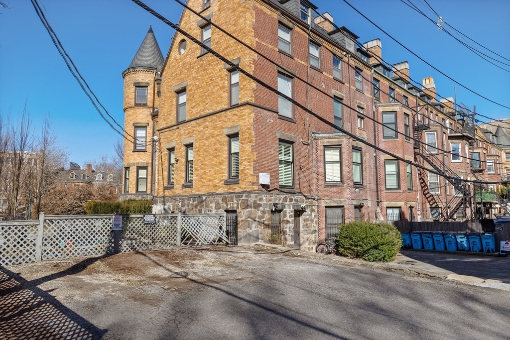 1763 Beacon Street - Photo 11