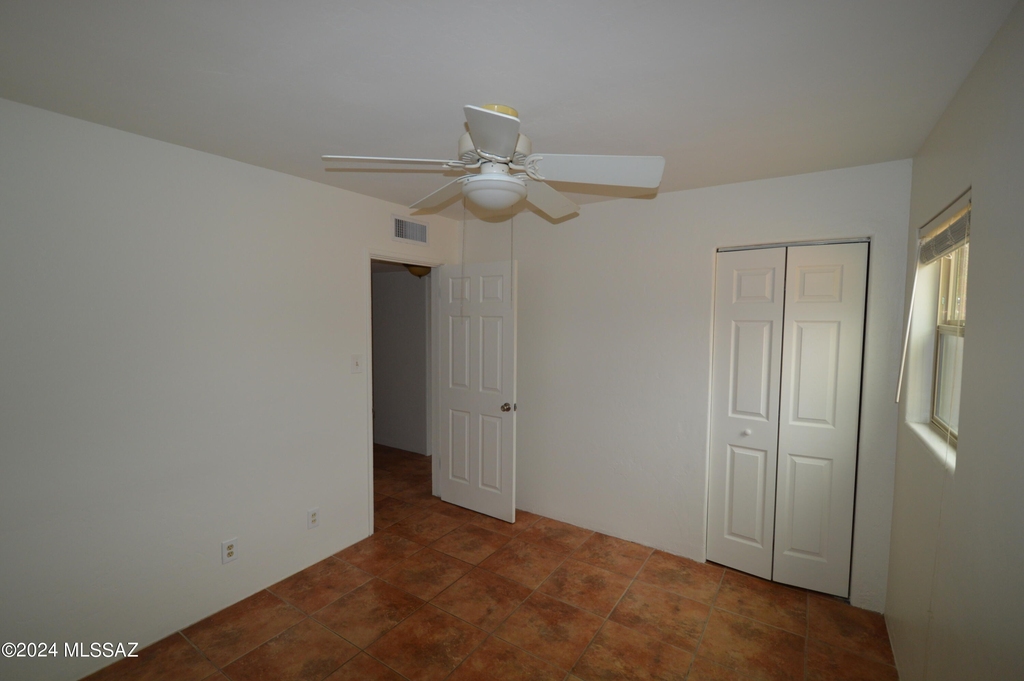 3957 E Hampton Place - Photo 7