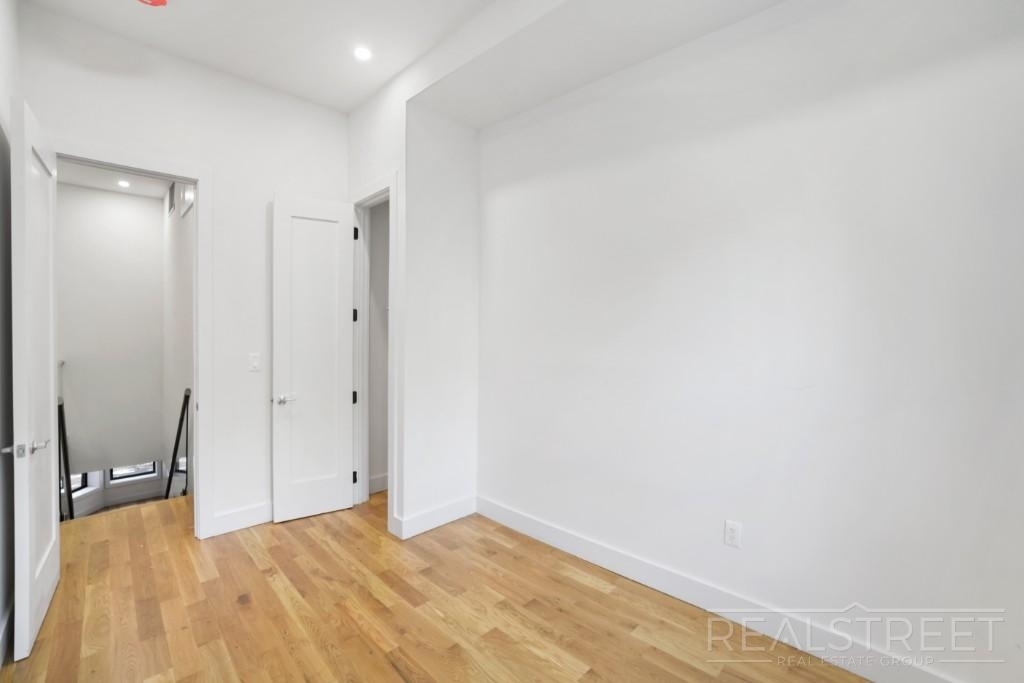 1401 Dean Street - Photo 13