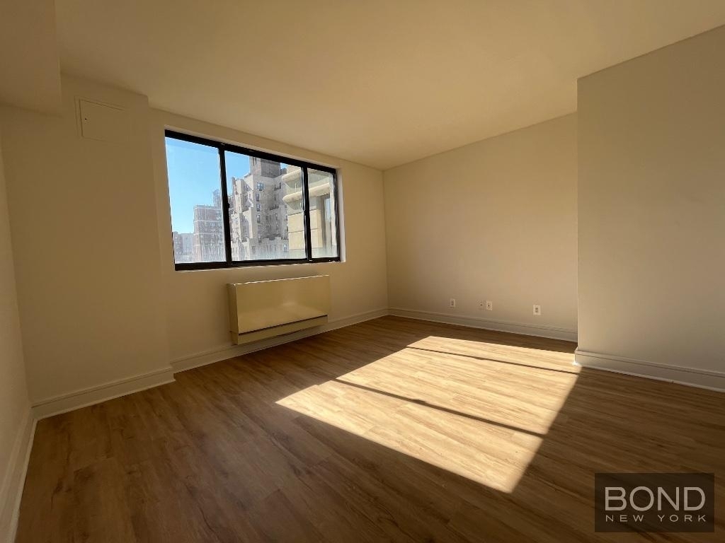 323 West 96th Street - Photo 5