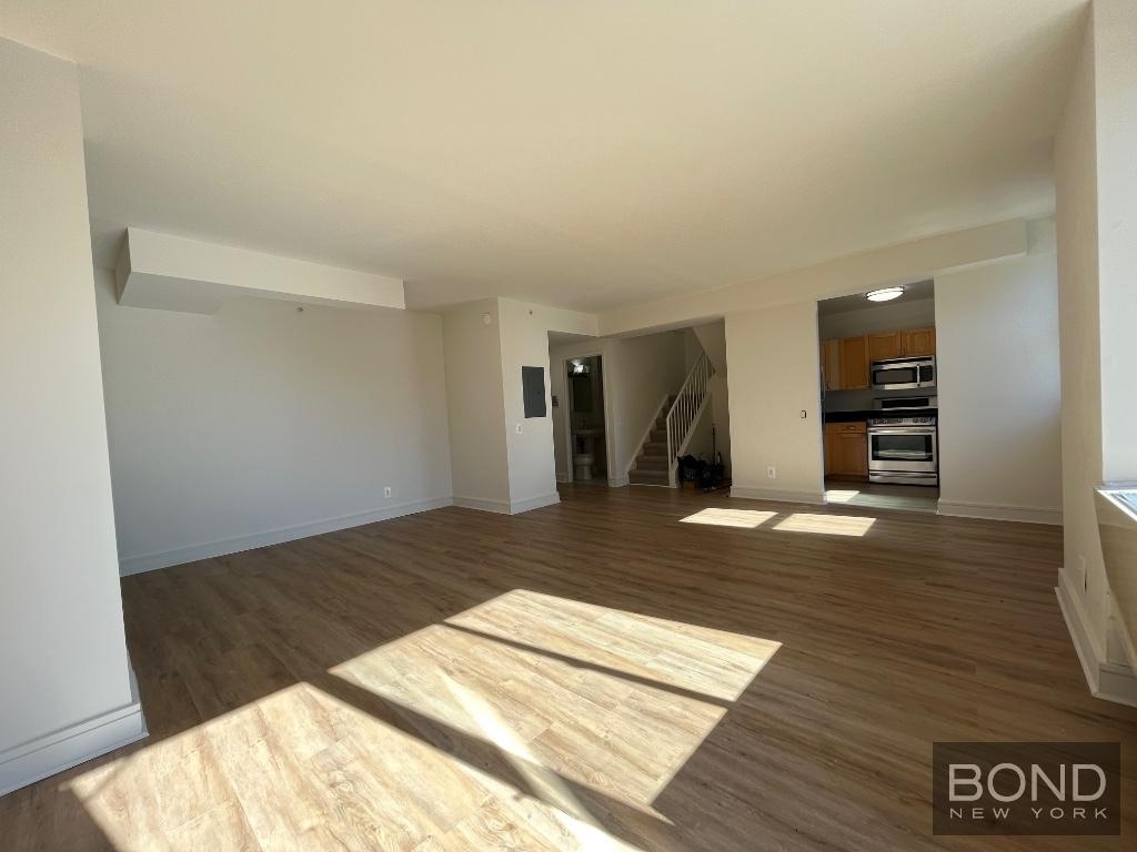 323 West 96th Street - Photo 2