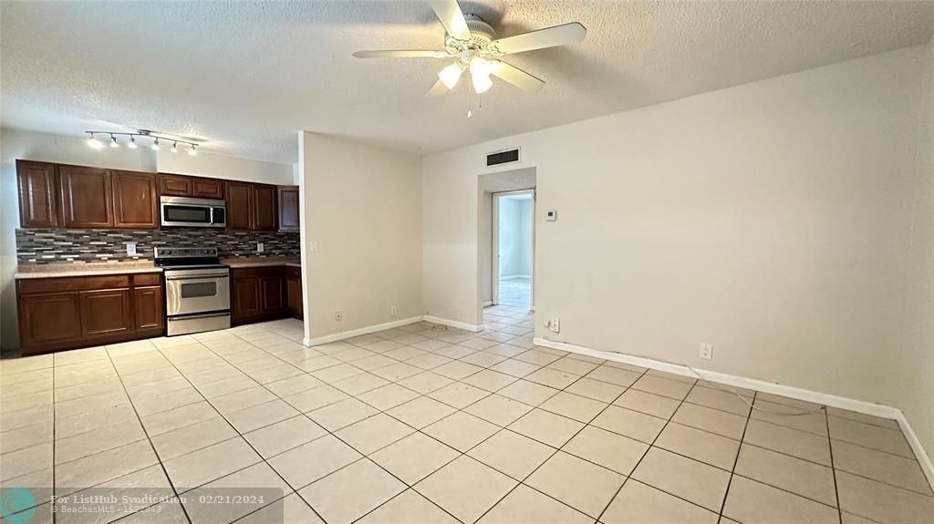 1470 N Dixie Hwy - Photo 2