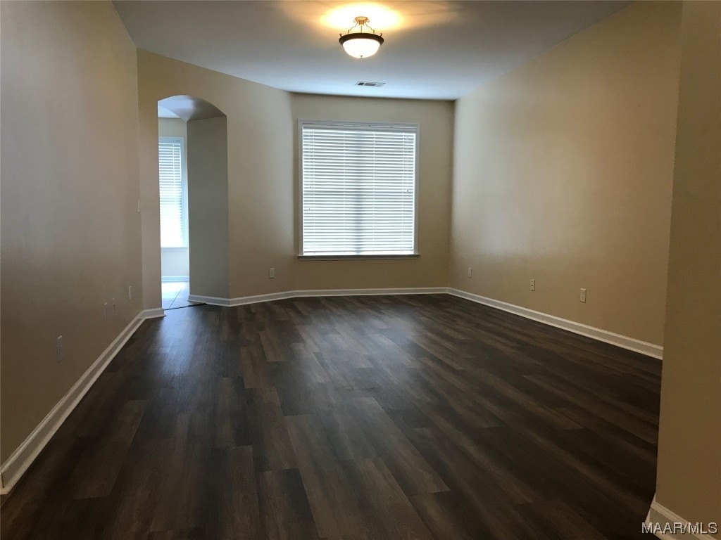 9512 Helmsley Circle - Photo 6