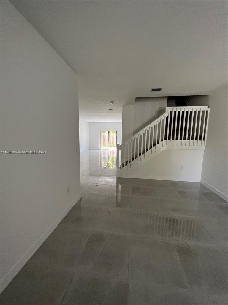 20677 Ne 2nd Ct - Photo 1