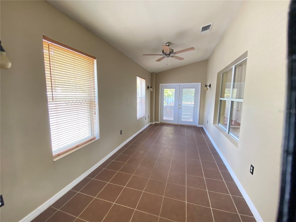 115 Water Chase Court - Photo 4