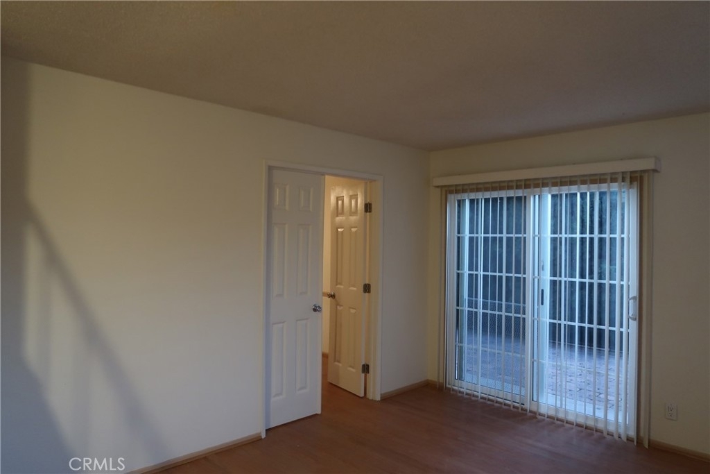 2502 E Garfield Avenue - Photo 3