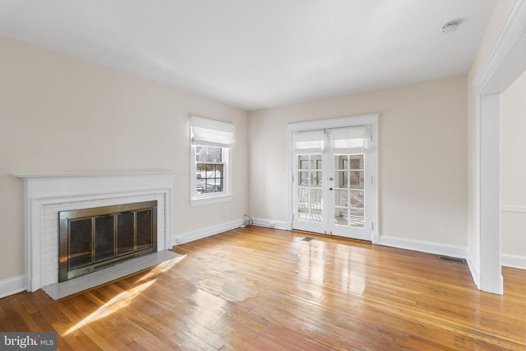 5424 32nd St Nw - Photo 4