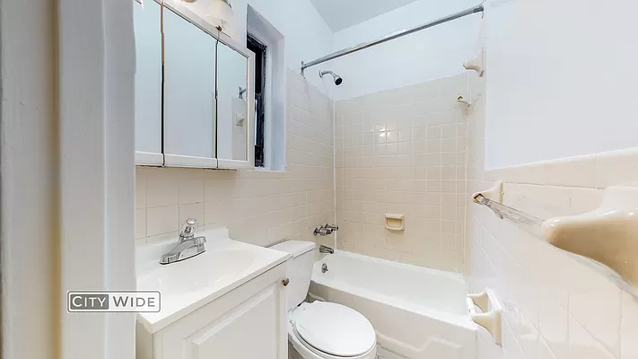 158 East 82nd Street - Photo 6