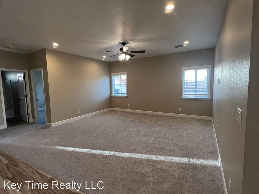 2241 Diamond Creek - Photo 2