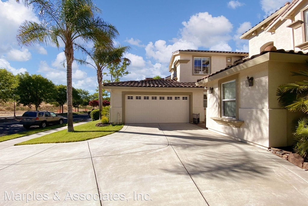 308 Foothill Drive - Photo 3