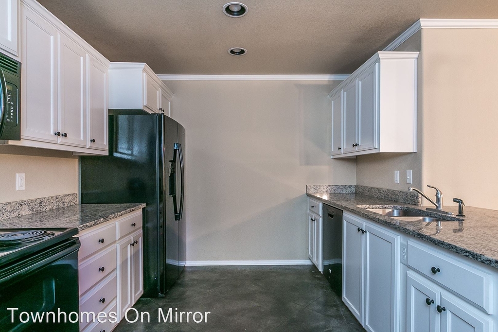 4540 S Mirror St - Photo 5