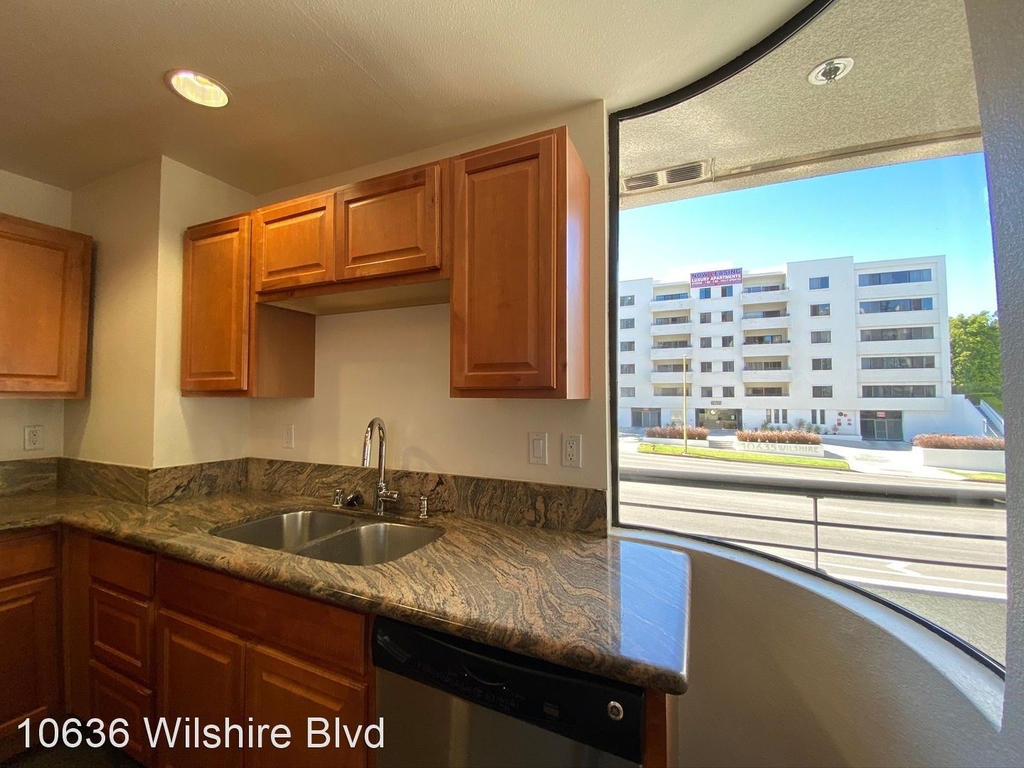 10636 Wilshire Blvd - Photo 4