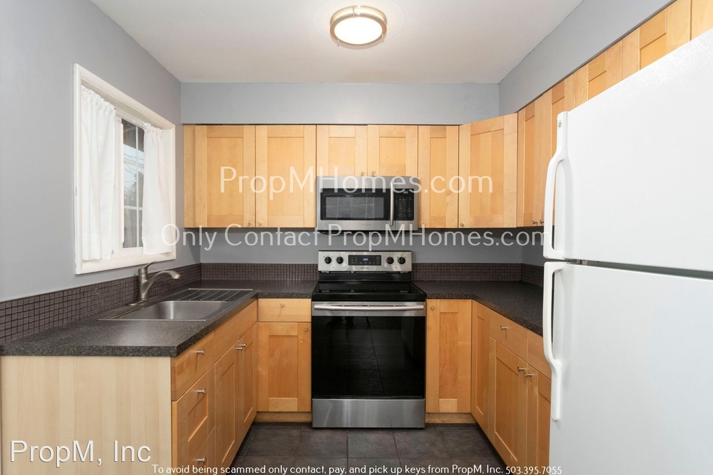 2445 Ne 122nd Avenue - Photo 6