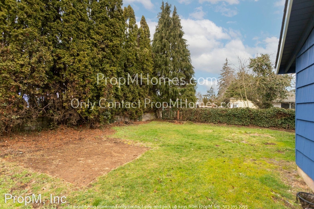 2445 Ne 122nd Avenue - Photo 25