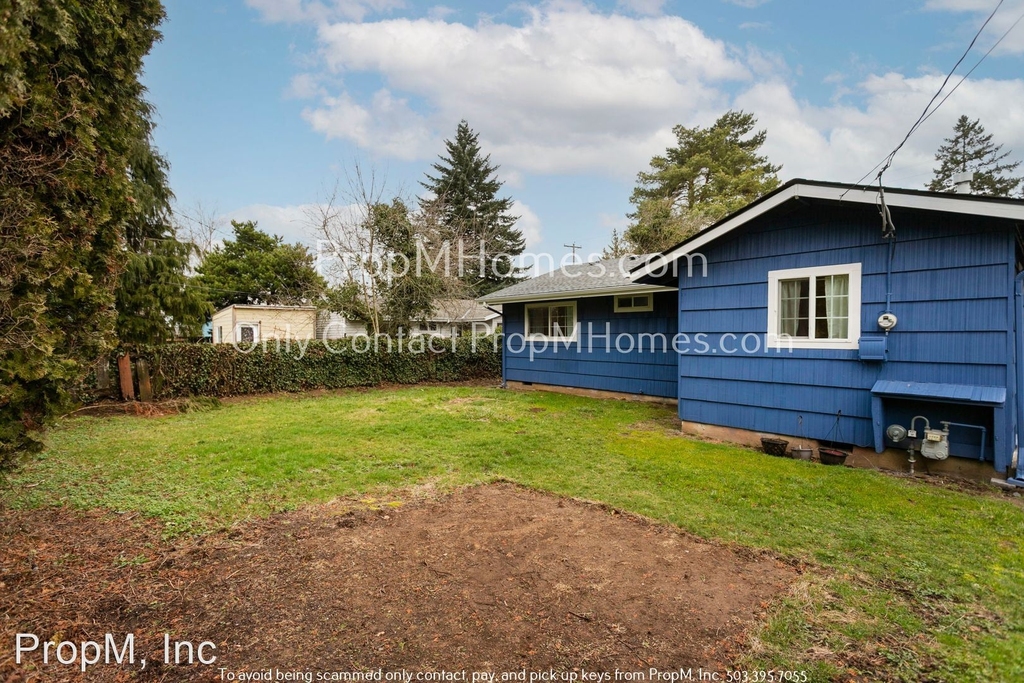 2445 Ne 122nd Avenue - Photo 28