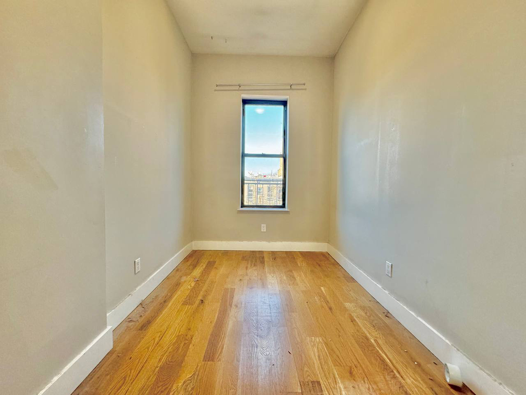 107 Skillman Street - Photo 3