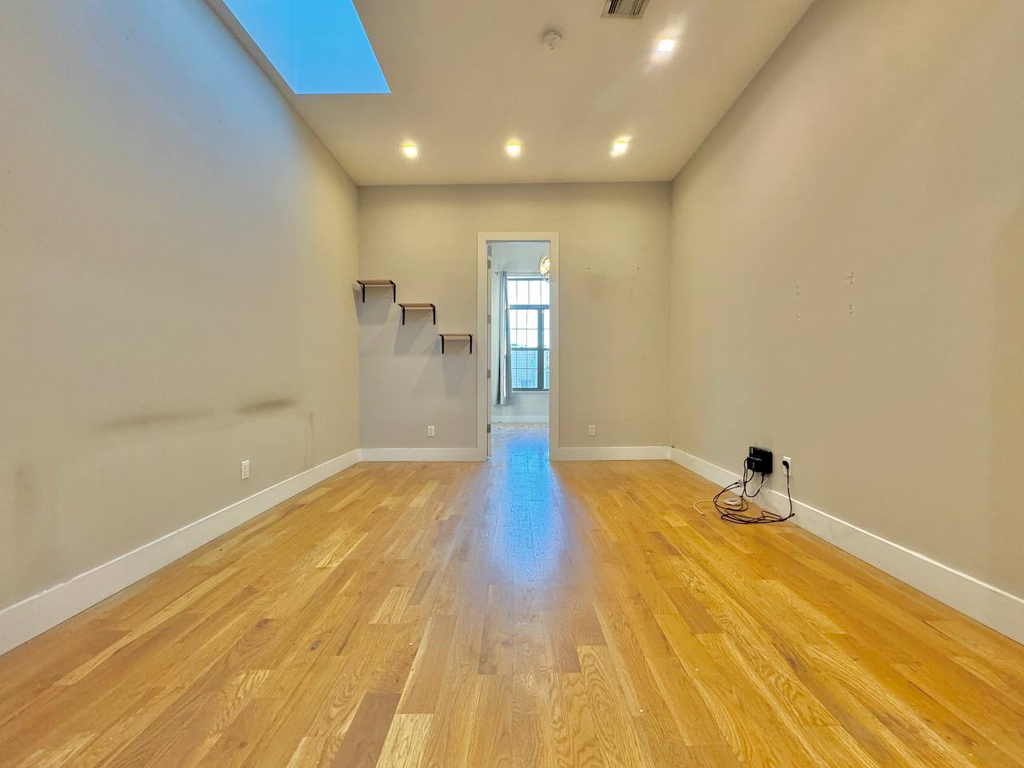 107 Skillman Street - Photo 6