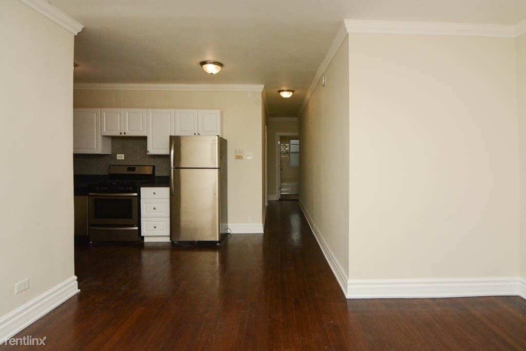 3819.5 N. Greenview, Unit E-8 - Photo 6