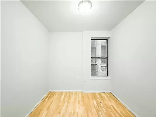 208 West 82nd Street - Photo 5