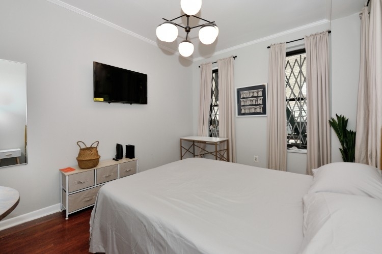 354 East 77th Street - Photo 3