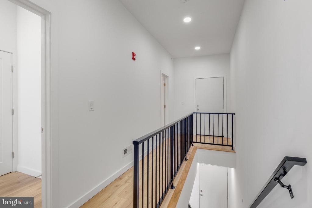 2045 Trenton Ave - Photo 10