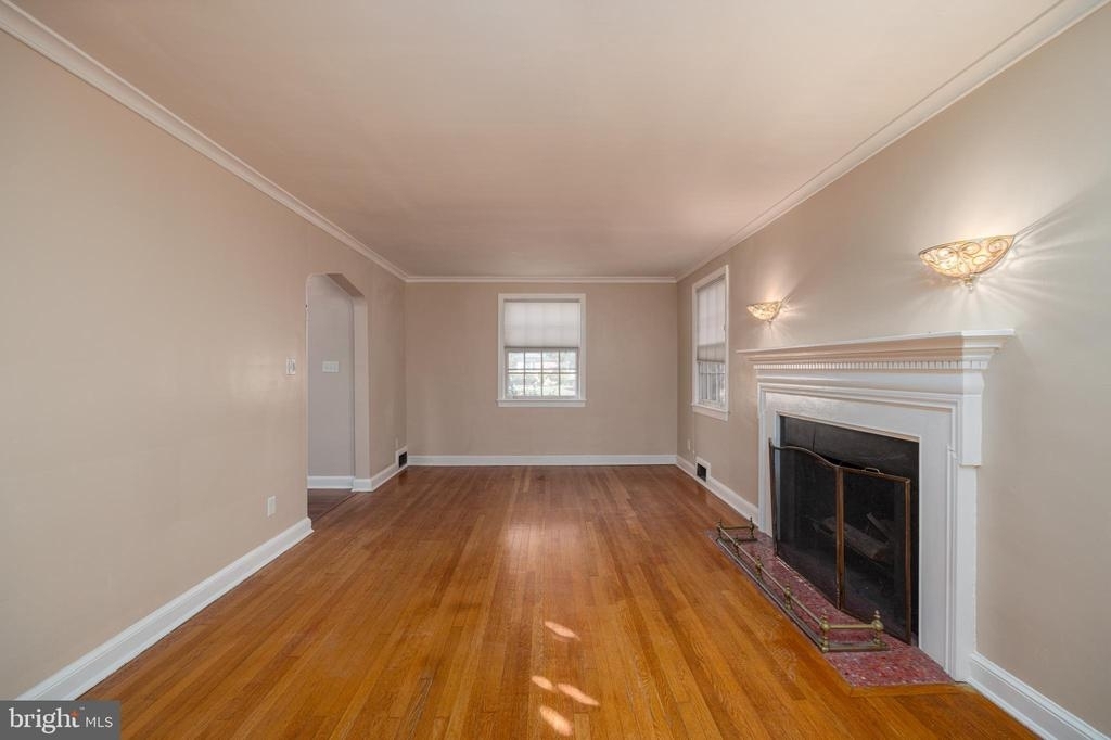 5810 16th St Nw - Photo 1