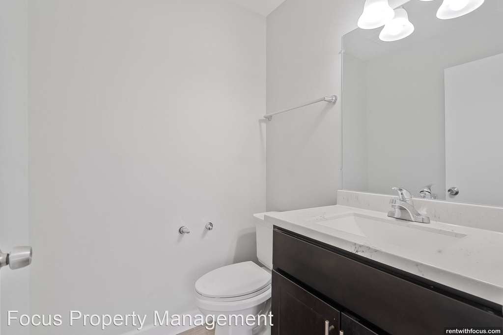 6331, 6333, 6335, 6337 S. 35th St. - Photo 12