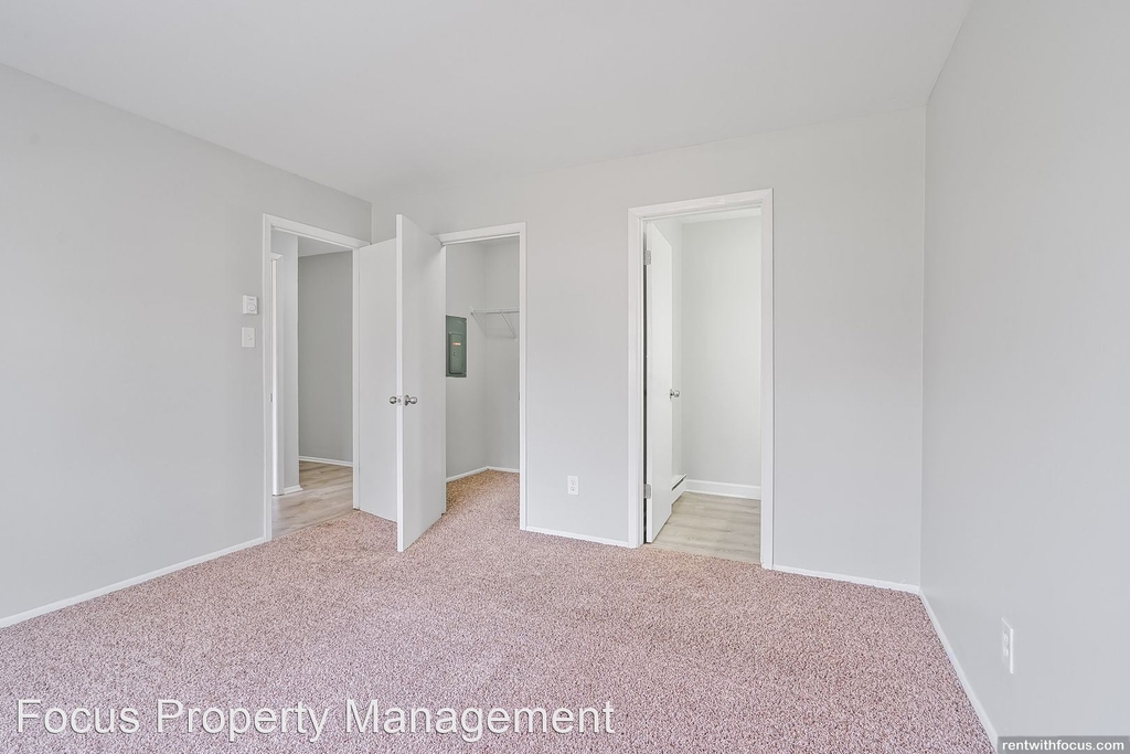 6331, 6333, 6335, 6337 S. 35th St. - Photo 10