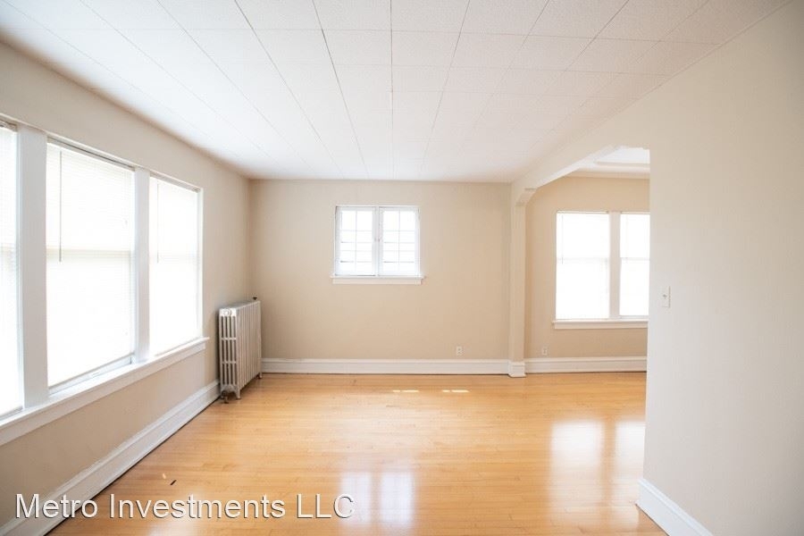 1720 E Newton Ave - Photo 1