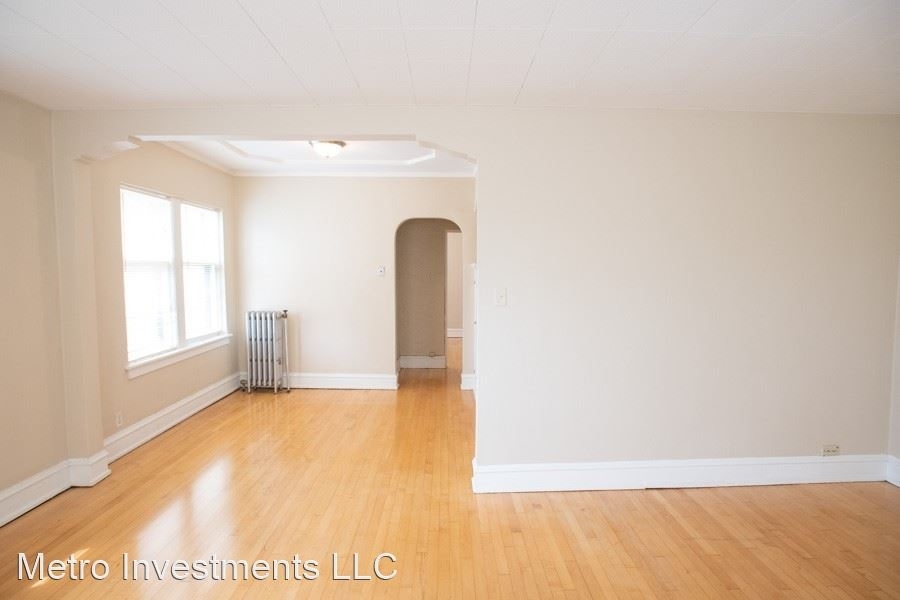 1720 E Newton Ave - Photo 2