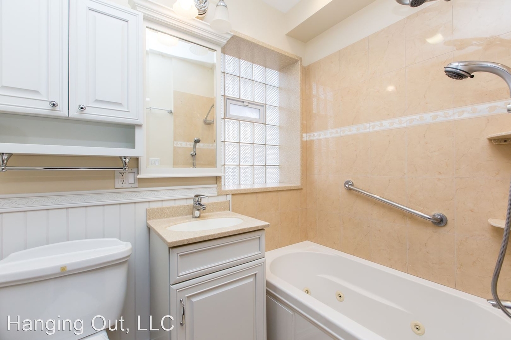 2305 W Charleston St, #1 - Photo 9