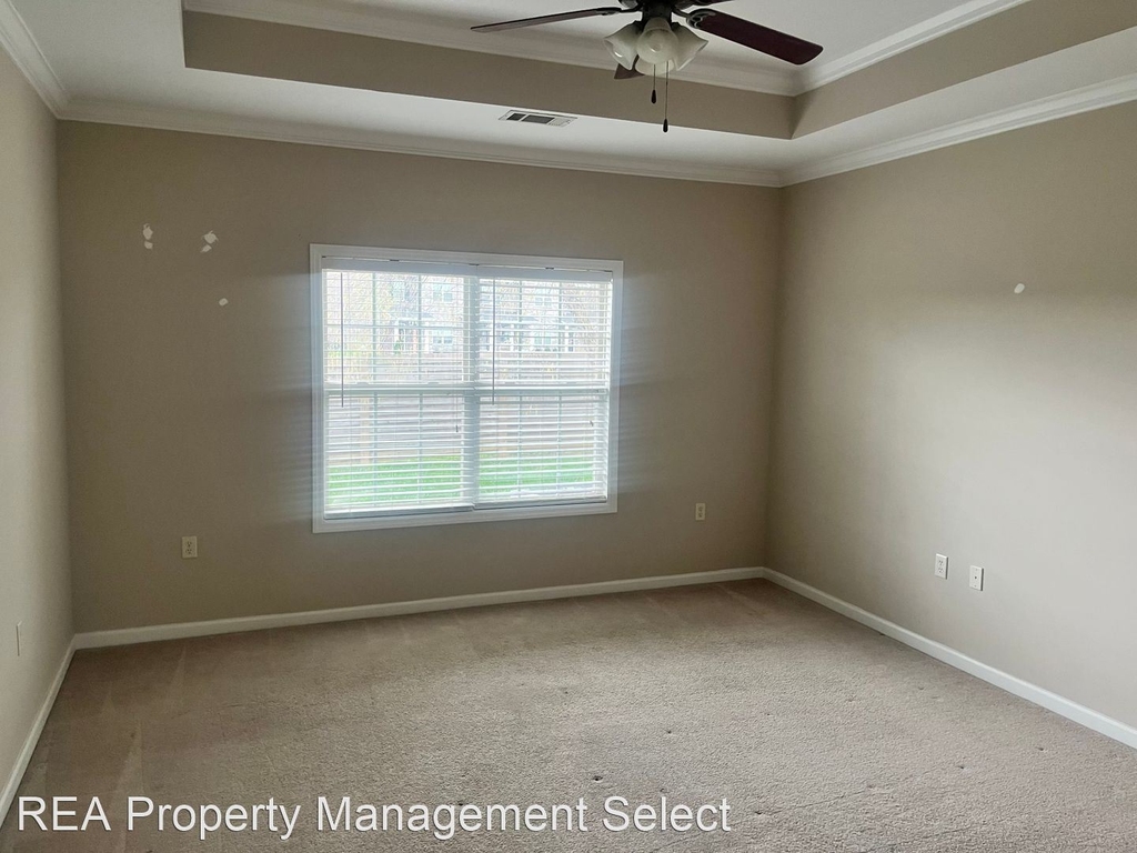 8748 Wickford Way - Photo 10