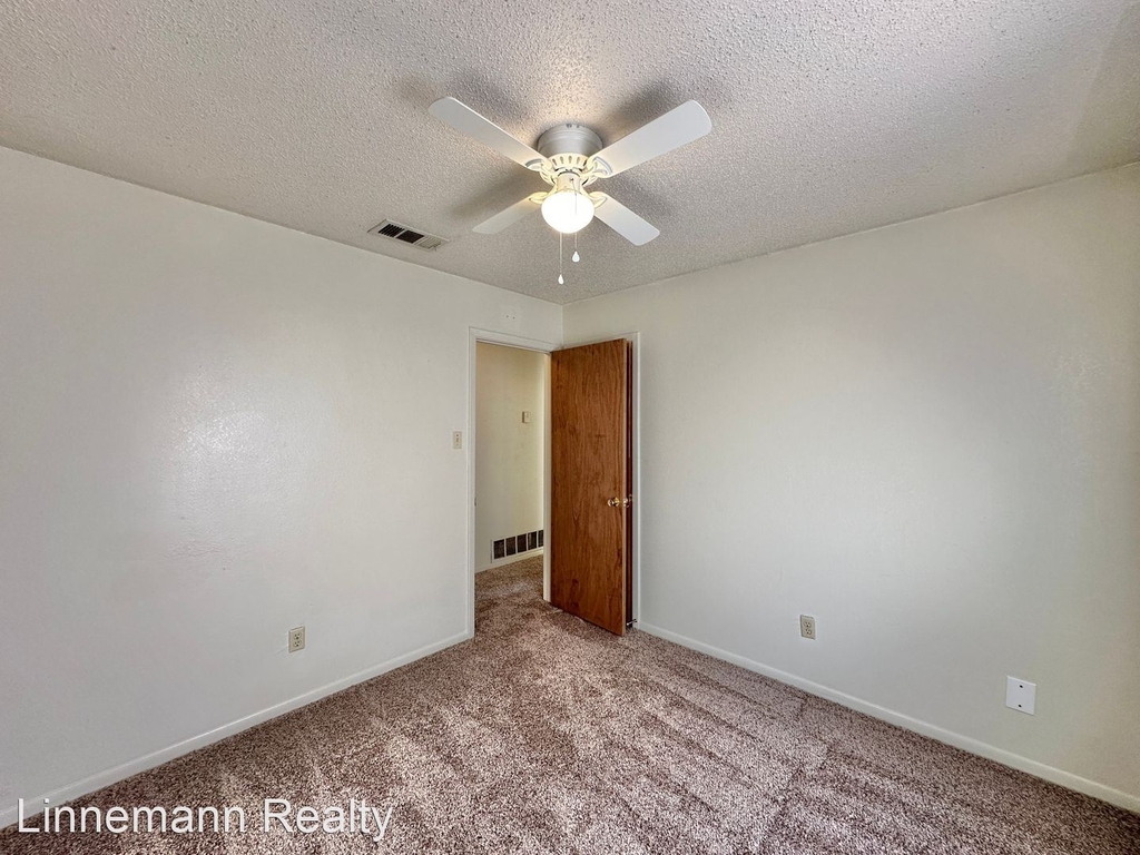 4004 Becky Drive - Photo 11