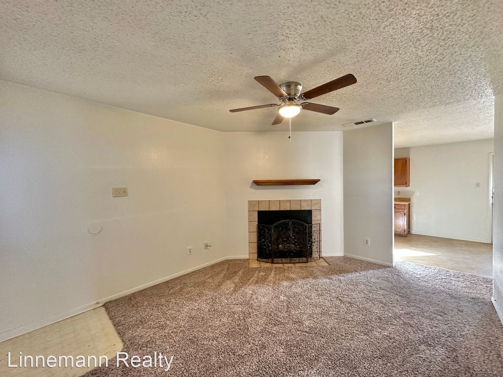 4004 Becky Drive - Photo 2