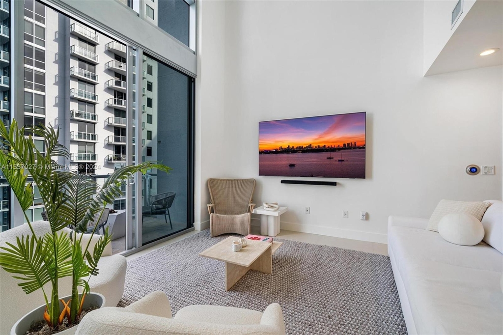 1050 Brickell Ave - Photo 4