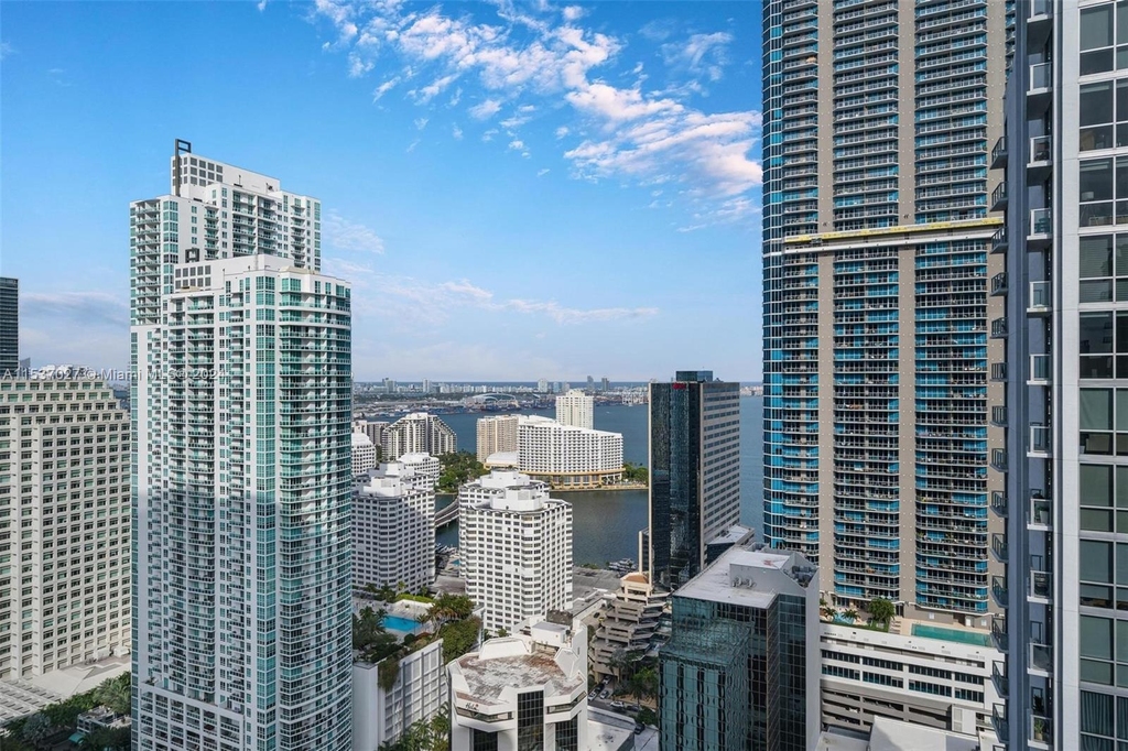 1050 Brickell Ave - Photo 43