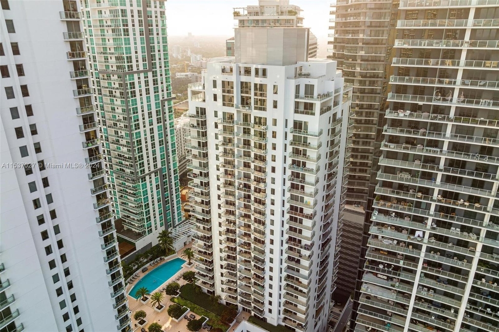 1050 Brickell Ave - Photo 42