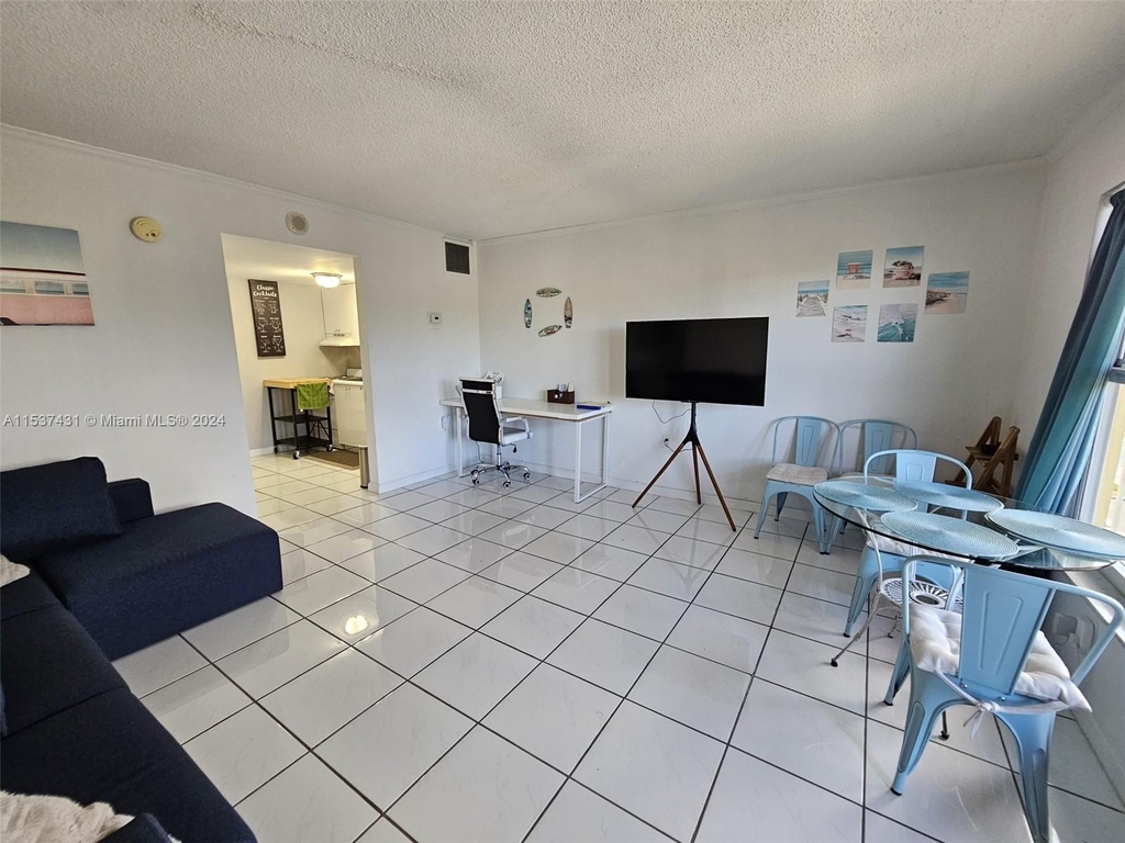 3000 E Sunrise Blvd - Photo 10