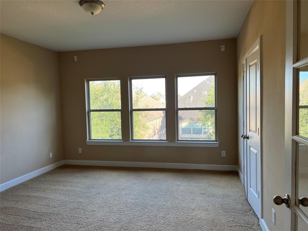 24627 Fremont Manor Lane - Photo 13