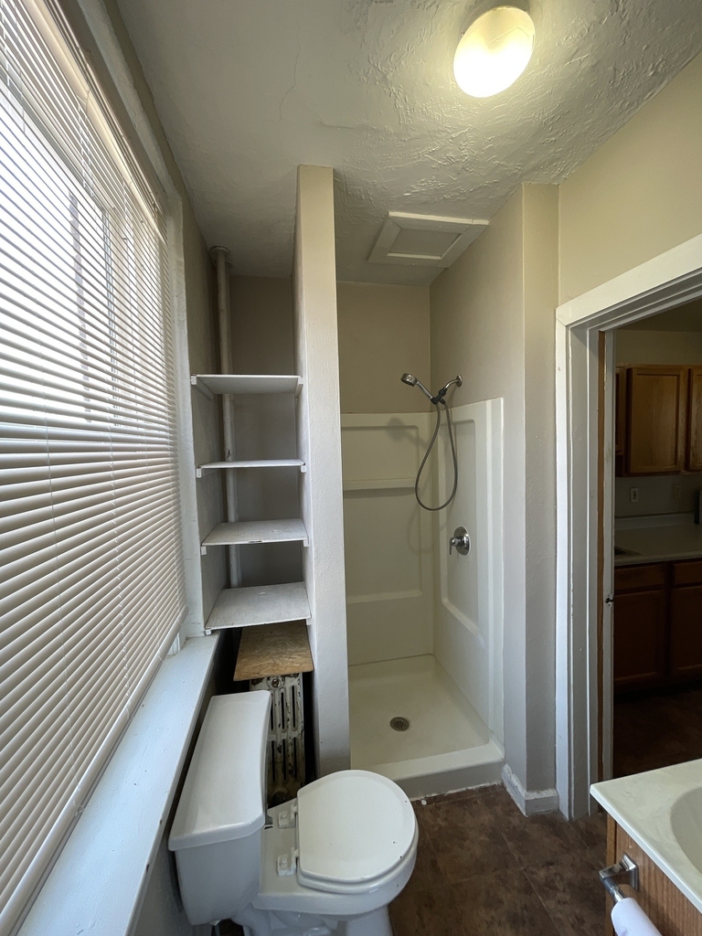 201 Unit 200 E Pike Street - Photo 9