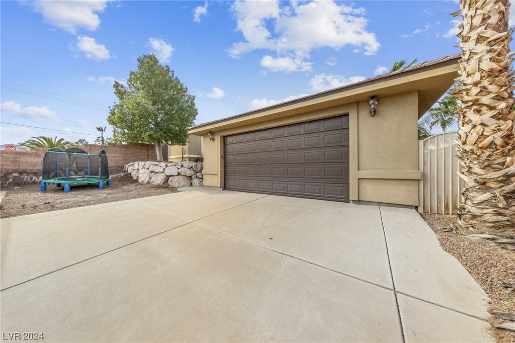 200 W Desert Rose Drive - Photo 66