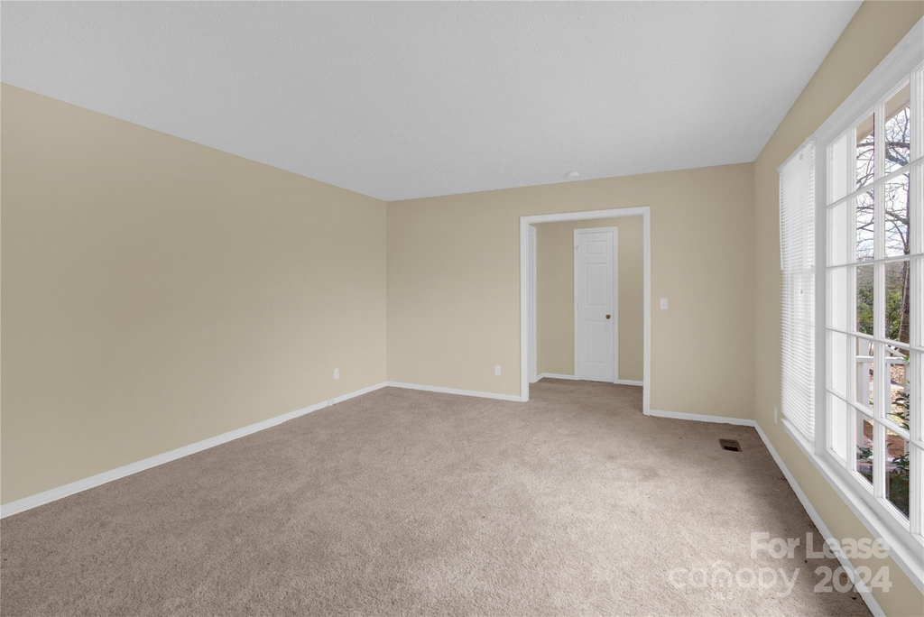 10941 Painted Tree Road - Photo 18