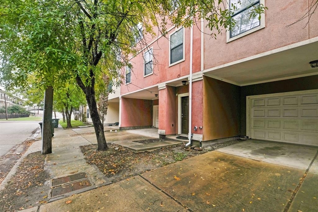 2905 Baer Street - Photo 1